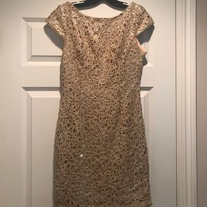 ✨Adrianna Papell Cocktail Dress | Gold | Sz 8✨